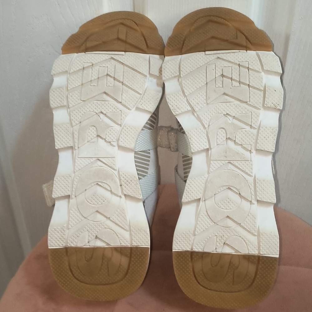 Sorel Kinetic Lite Strap Grey Suede Sneaker Size 8 - Picture 8 of 8